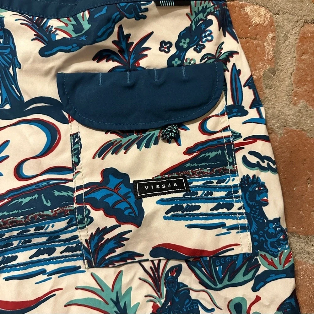 VISSLA Men's Blue and Cream Tropical Hawaiian Unlined Board Swim Shorts size 34